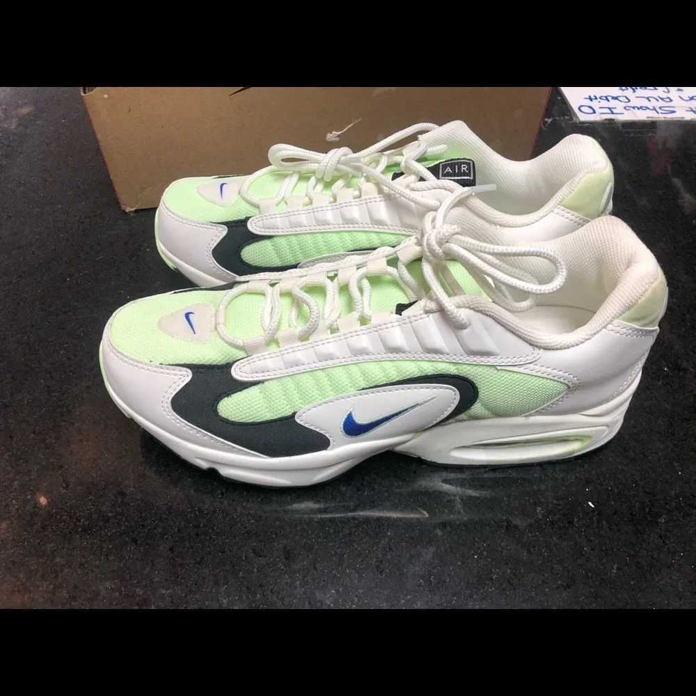Sz 10.5 Nike Air Max Triax 96 